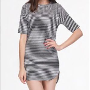 Side hemmed stripe dress